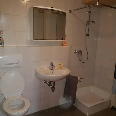G.o.d. Apartment