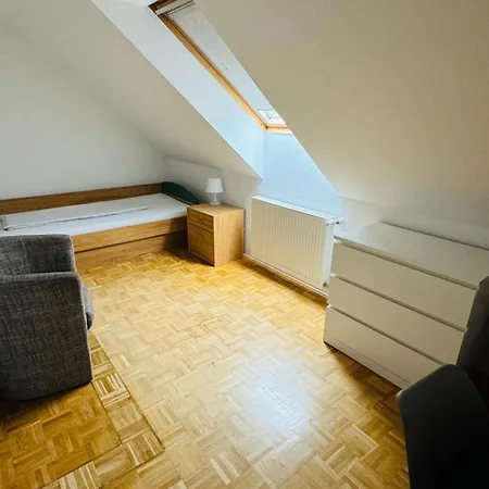 G.o.d. Apartment *